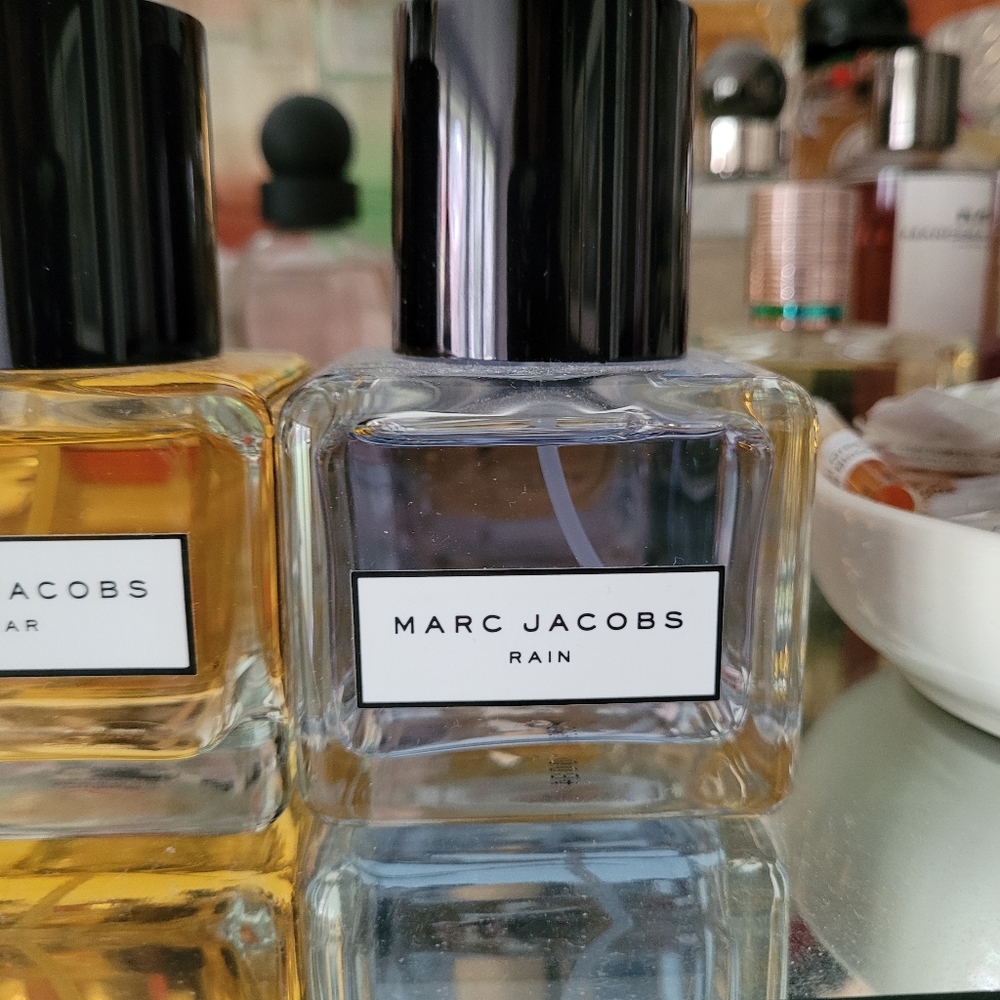 Marc Jacobs Rain Pear Cotton Cucumber Perfume - Picture 2 of 9